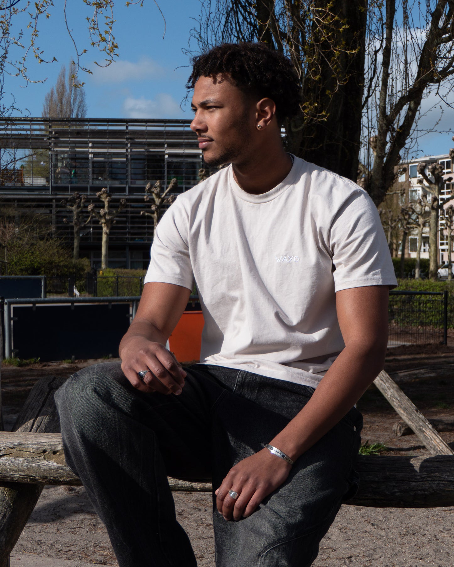 Music Connects People Tee - Bone